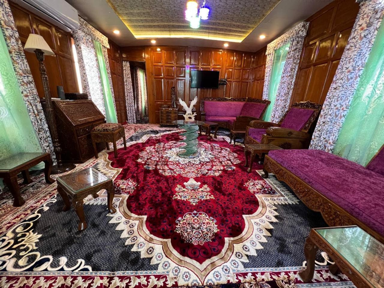 The Heritage Safina Group Of Houseboats Srīnagar Exterior foto